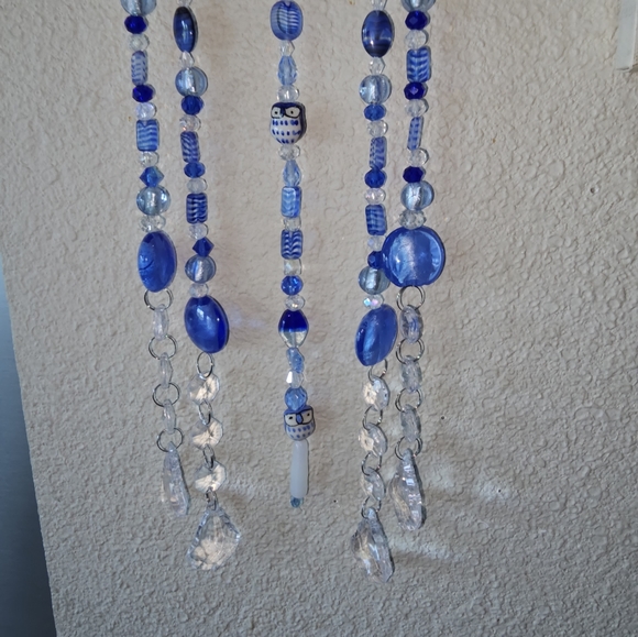 Horseshoe crystal beaded suncatcher with Owls. One of a kind. Hand made. - Picture 6 of 16